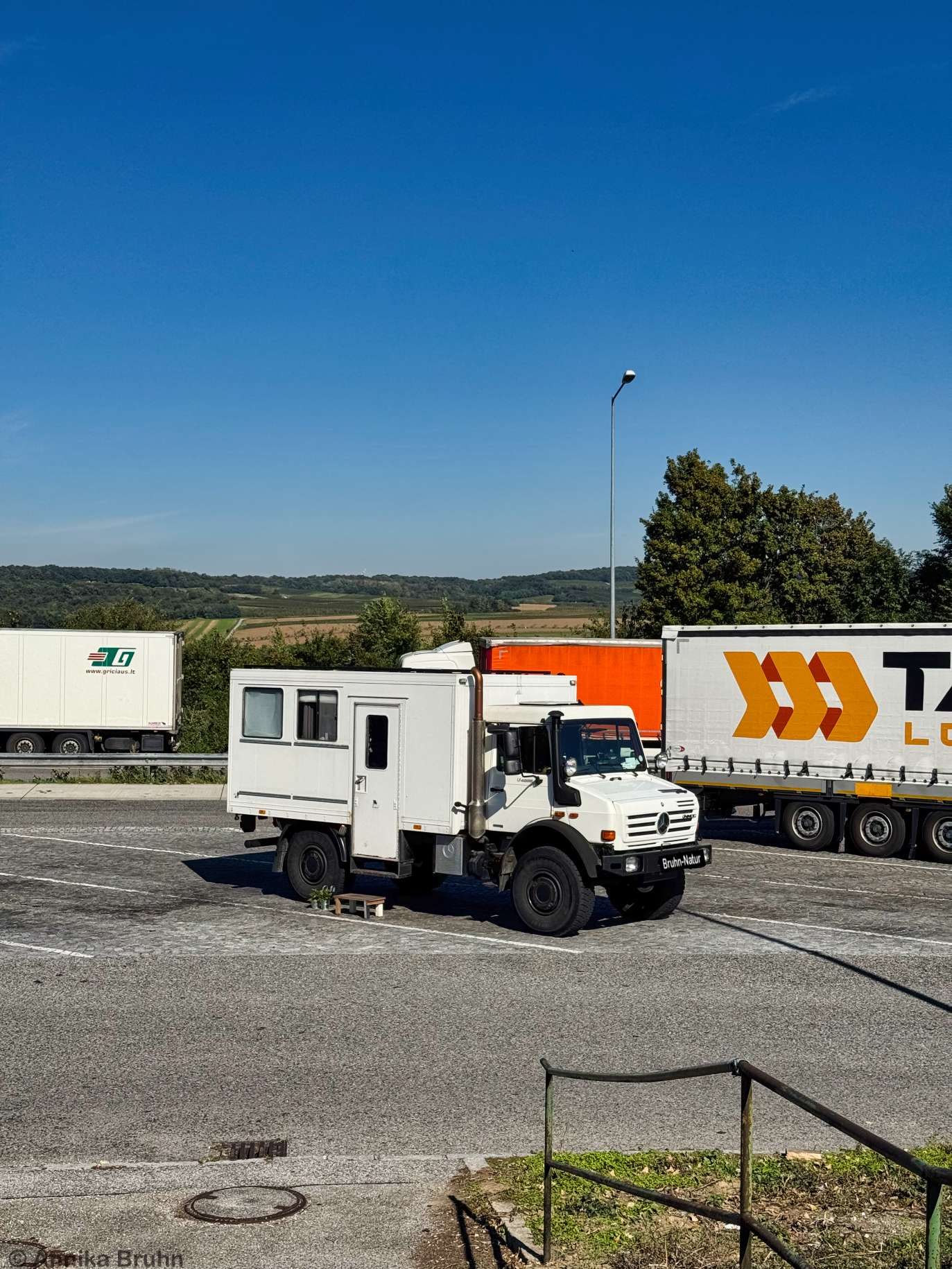 Pause auf dem Rastplatz